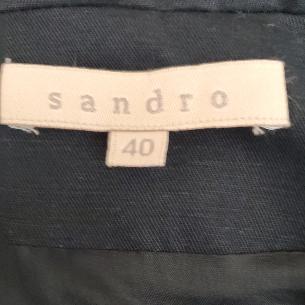 Sandro Paris pleated jacket T40 US 8 black button front coat minimalist chic - Picture 4 of 6